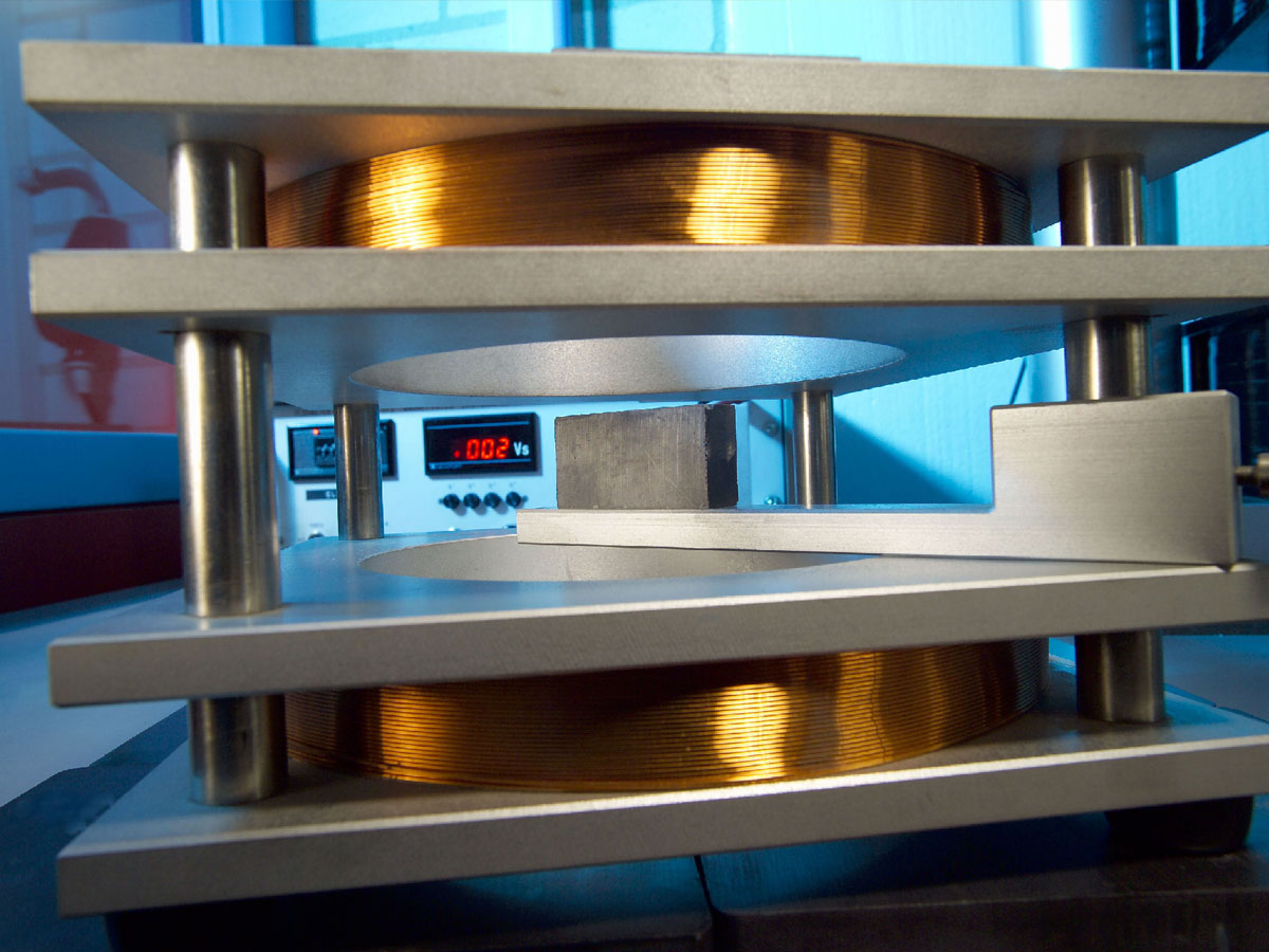 Helmholtzova cívka - 3D měření polarizace magnetu | Goudsmit Magnetics